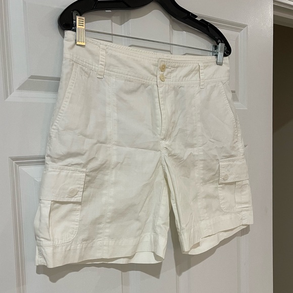 LAUREN Ralph Lauren White City Shorts - Picture 4 of 9